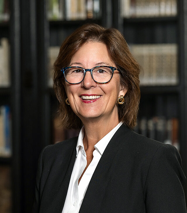 Photograph of Jennifer Bennett